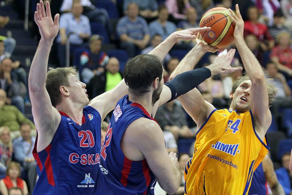 Àíäðåé Âîðîíöåâè÷, Ñåðãåé Ìîíÿ è Çîðàí Ïëàíèíè÷.